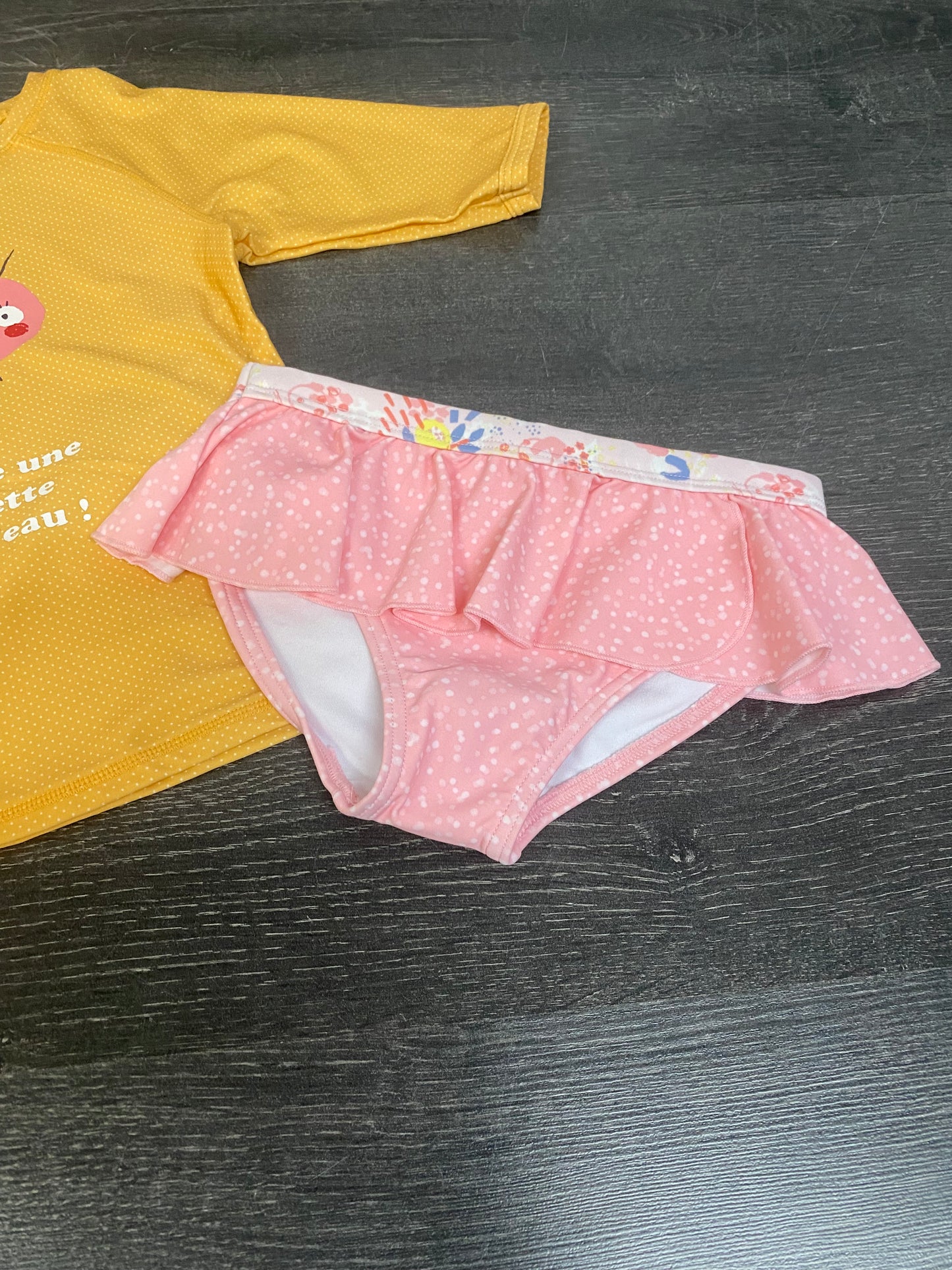 Rashguard et culotte bikini - 6 ans