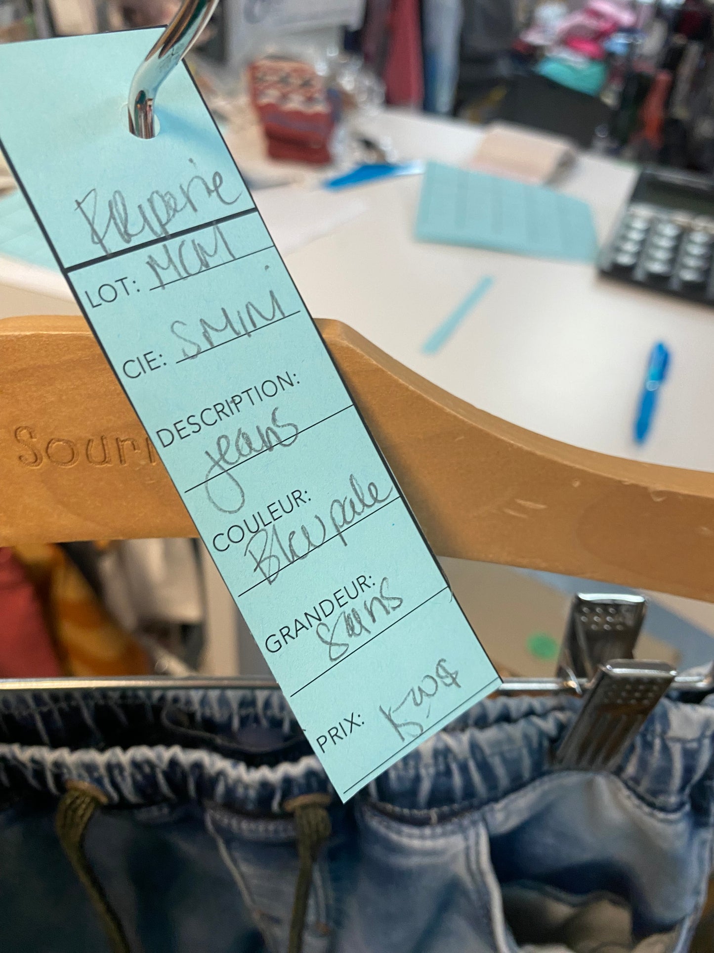 Friperie - jogger souris mini - 8 ans - mini qq chose au devant voir photos