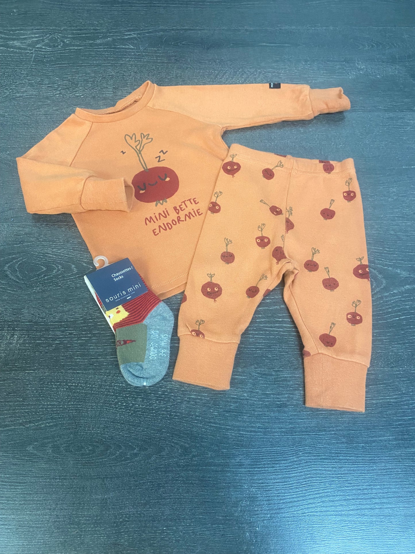 Friperie - pyjama 2 morceaux usagé et bas neuf - souris mini 6-9 mois