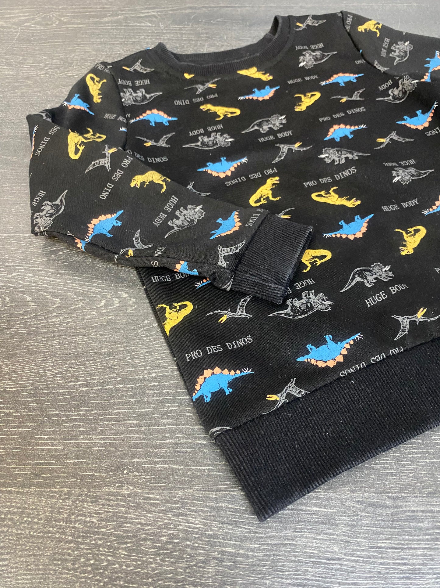 Friperie - comme neuf - beding bedang - 6 ans