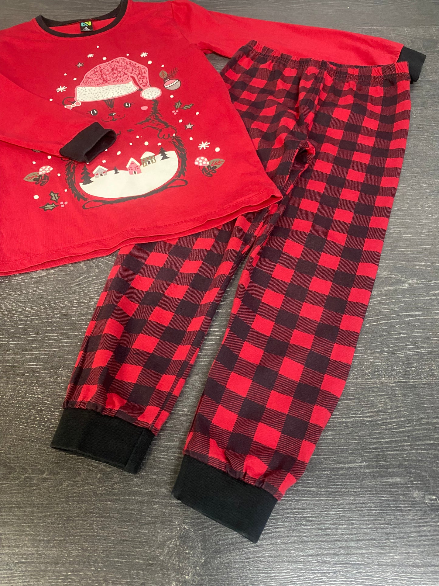Friperie - nano - pyjama - 6 ans -