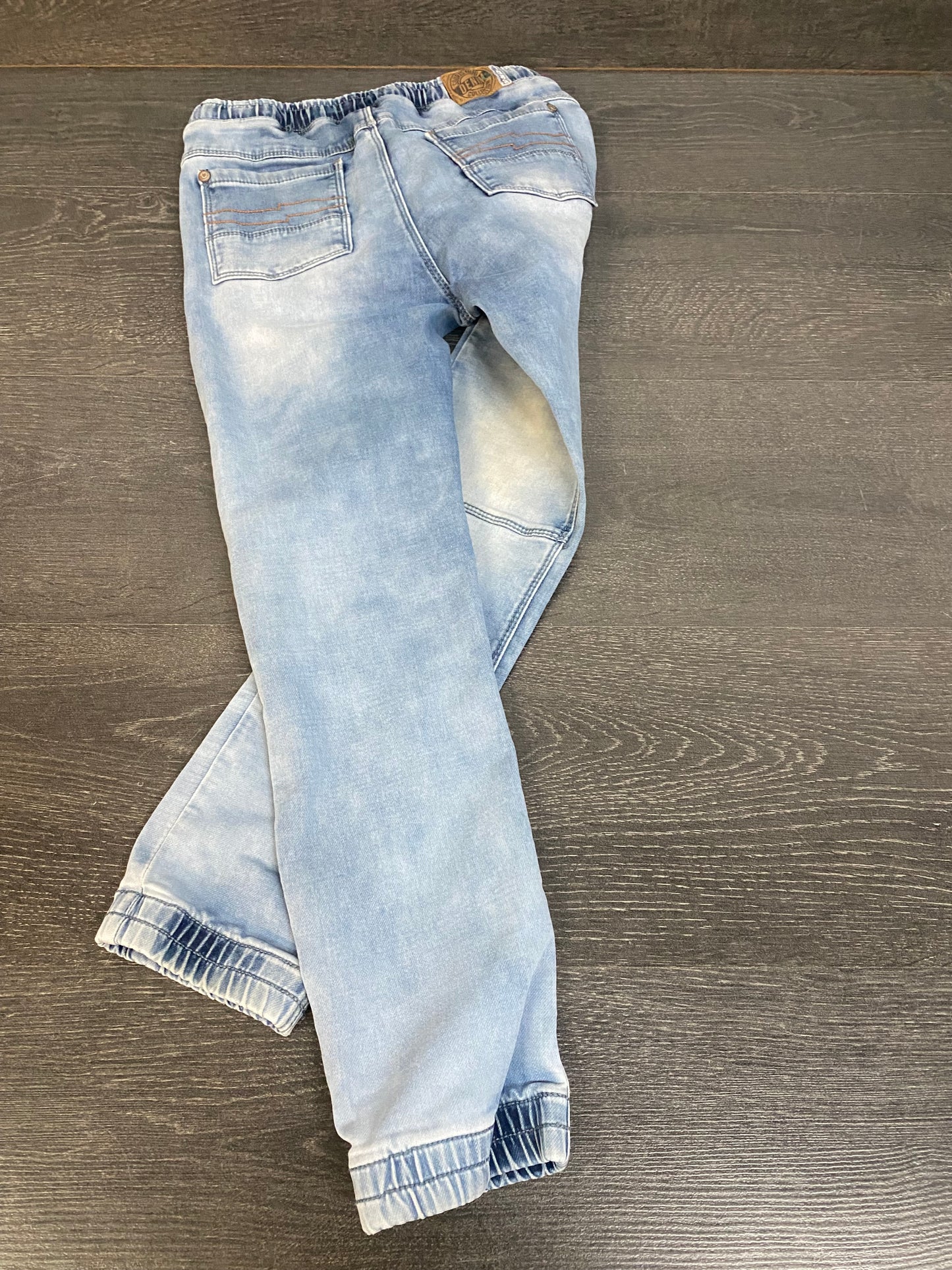 Friperie - jogger souris mini - 8 ans - mini qq chose au devant voir photos