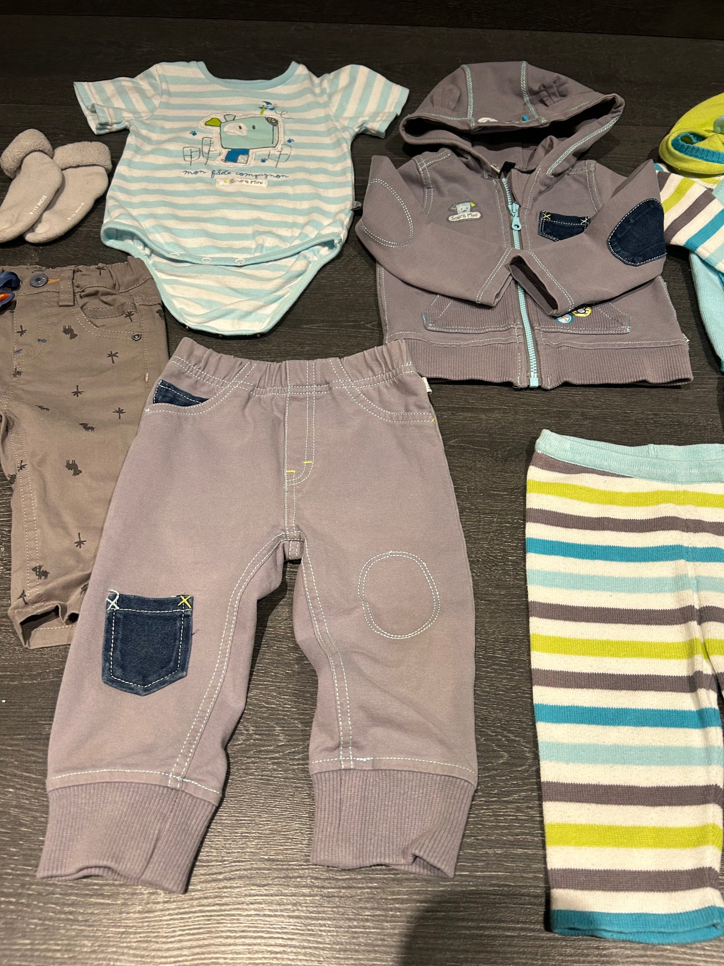 Reservé - Neuf et usagé - petit lot en 6-9 mois - Souris Mini -