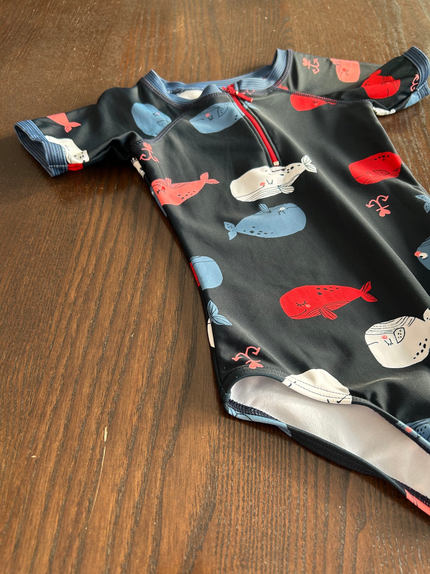 Neuf sans étiquette -Souris Mini - 5 ans - maillot -