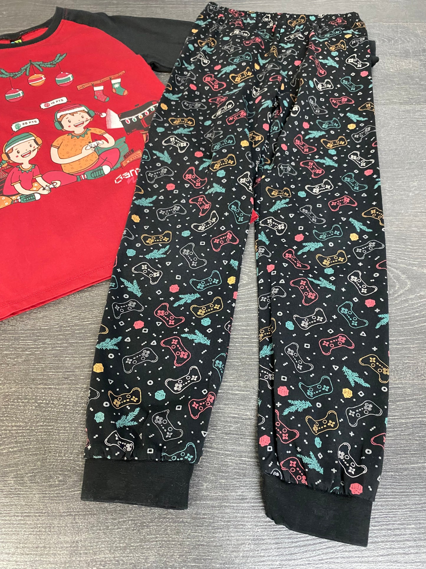 Friperie - pyjama - noel - 7 ans - nano