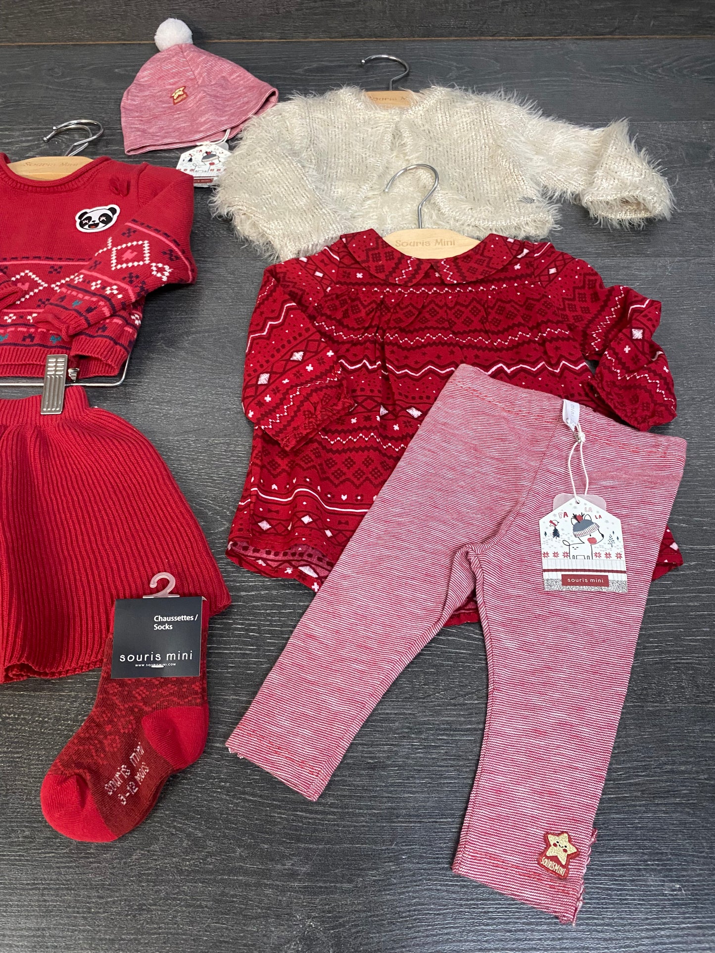 Petit lot 6-9 mois - souris mini - 5 mcx et 2 acc - promo 40$