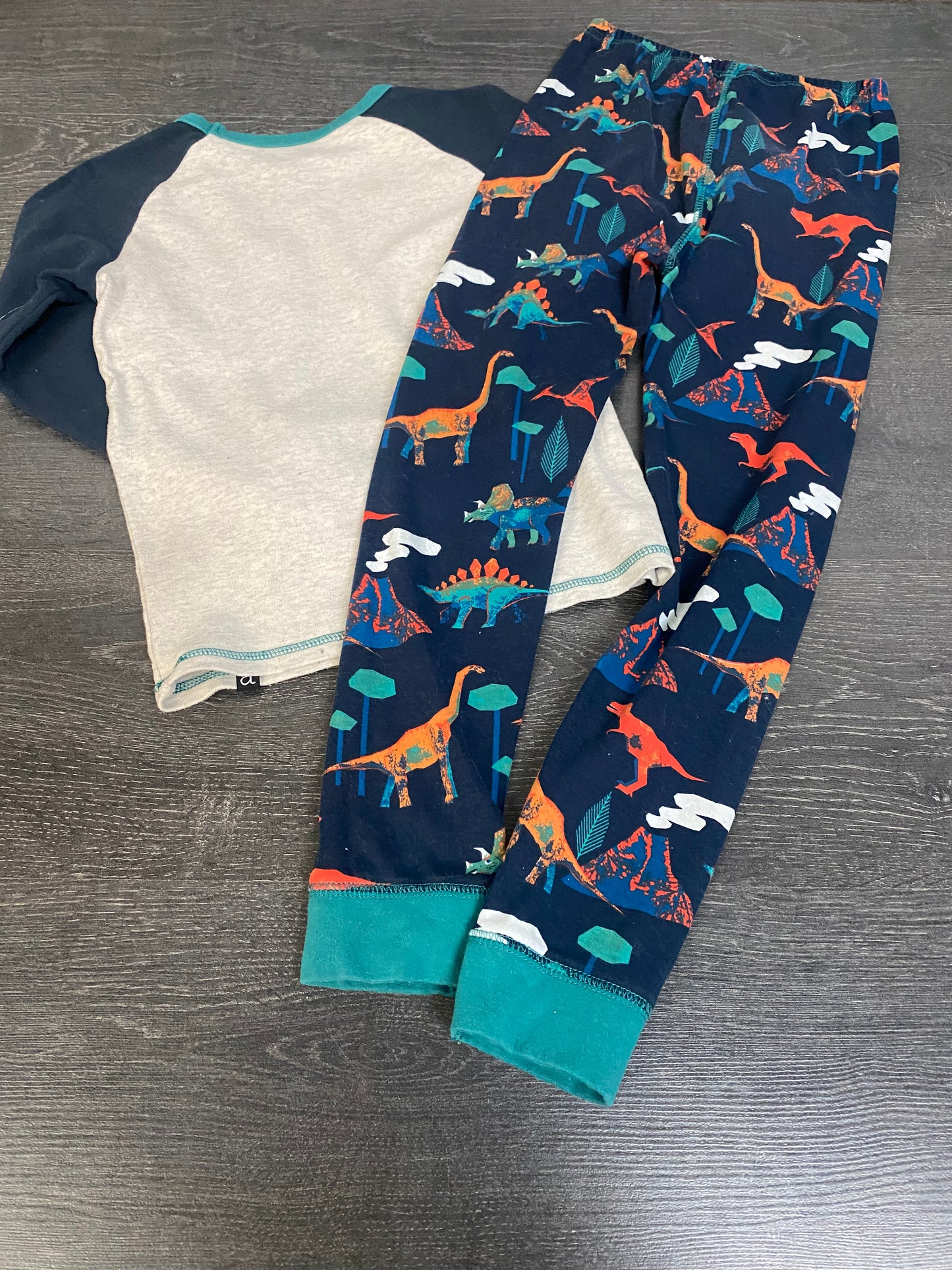 Friperie - pyjama - 7 ans - 2x2