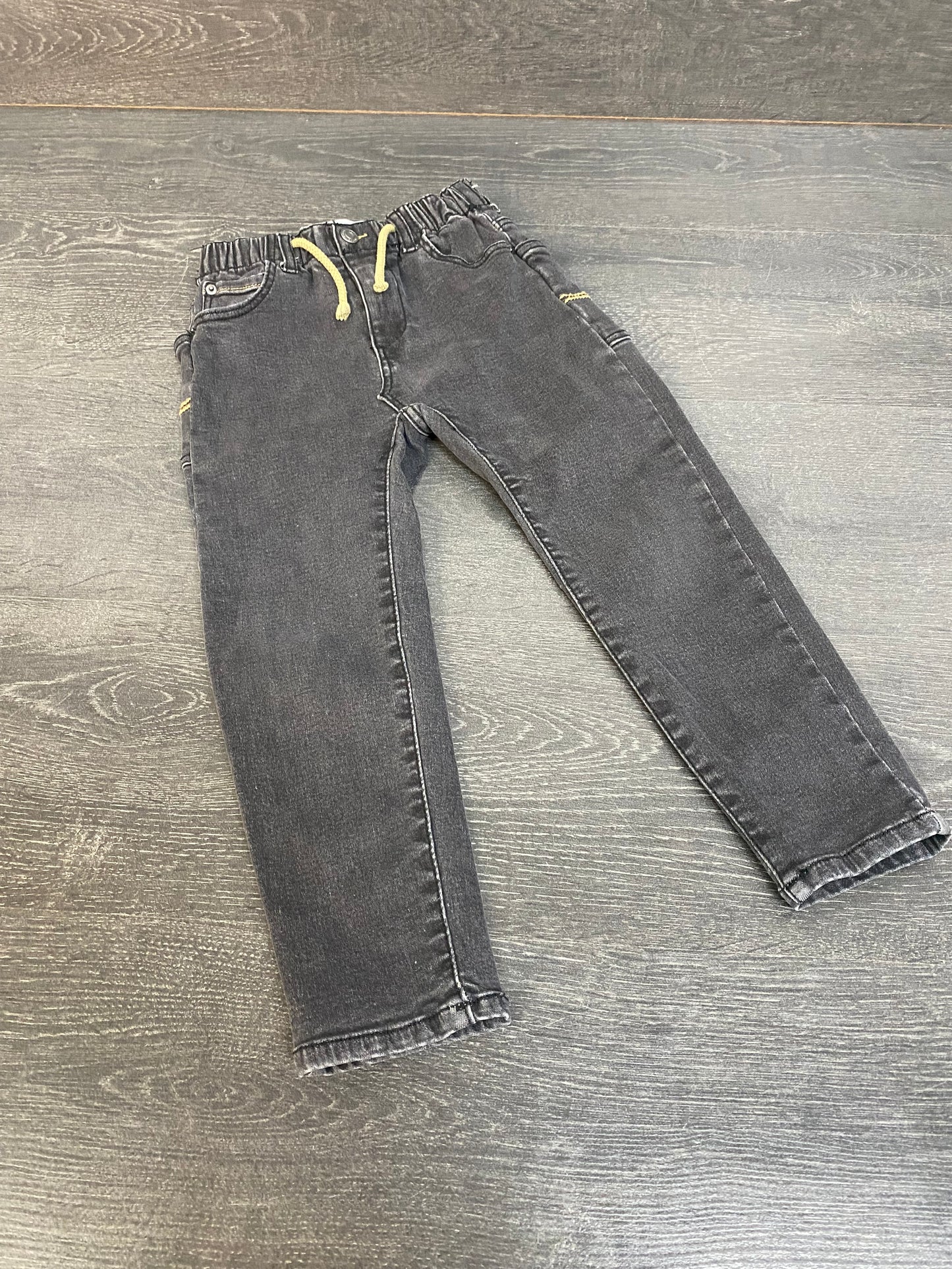 Friperie - jeans - zara - 4-5 ans