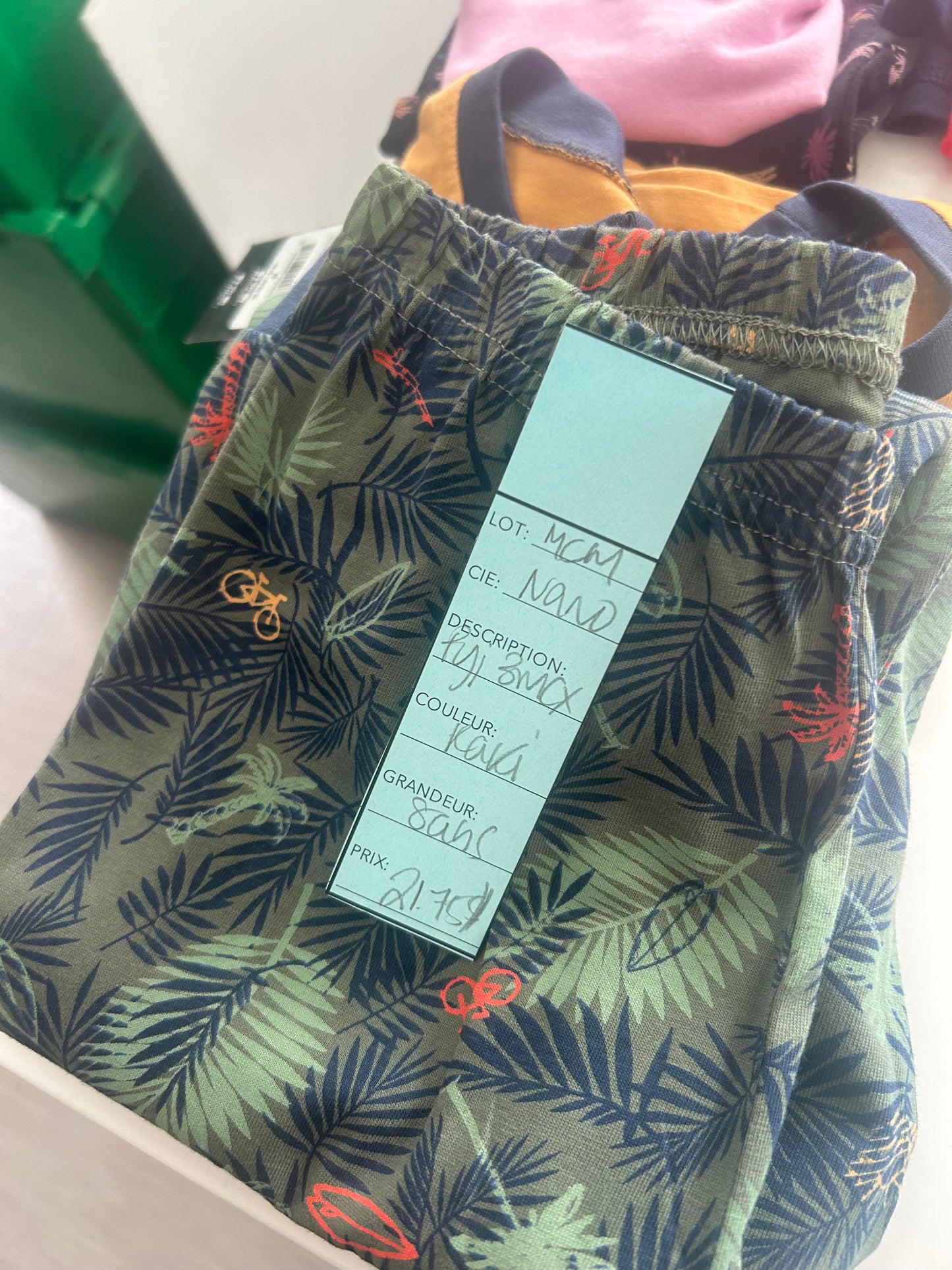 Vente 10 juin Steph gaud- 12 items