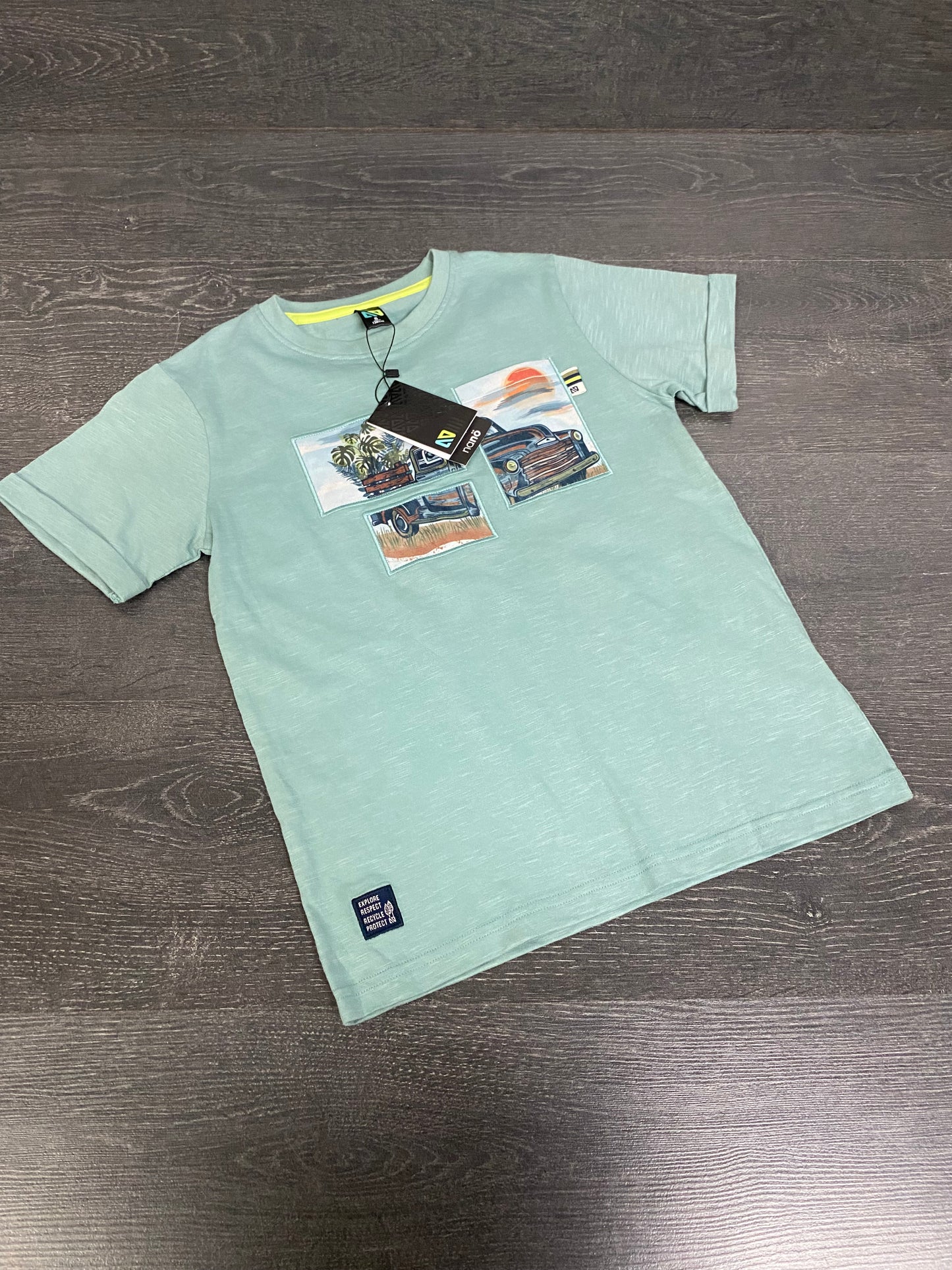 Nano - t shirt - 8 ans - neuf - vert