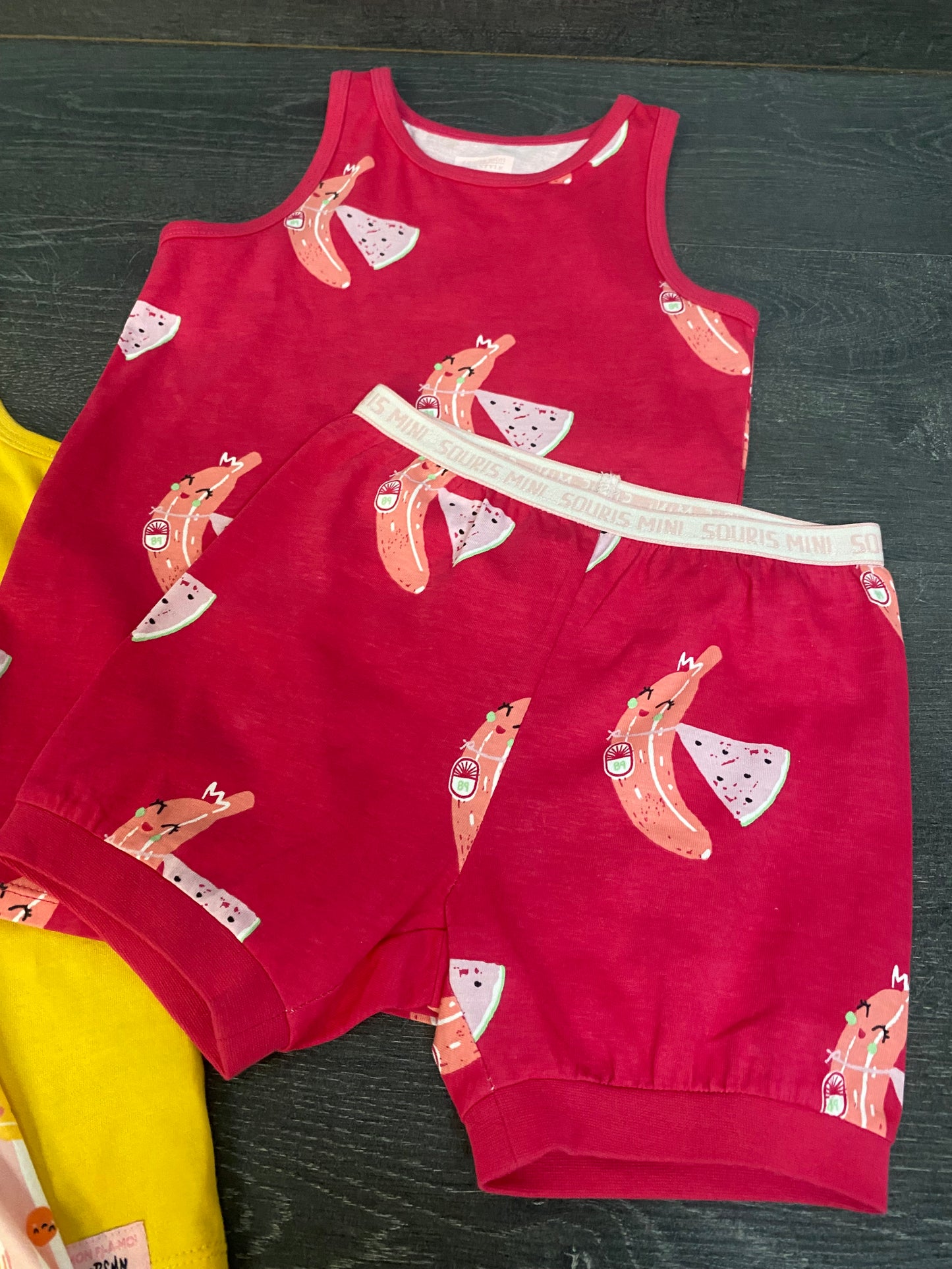Neuf et comme neuf - pyjama ete - 6 ans - 2 pyjamas