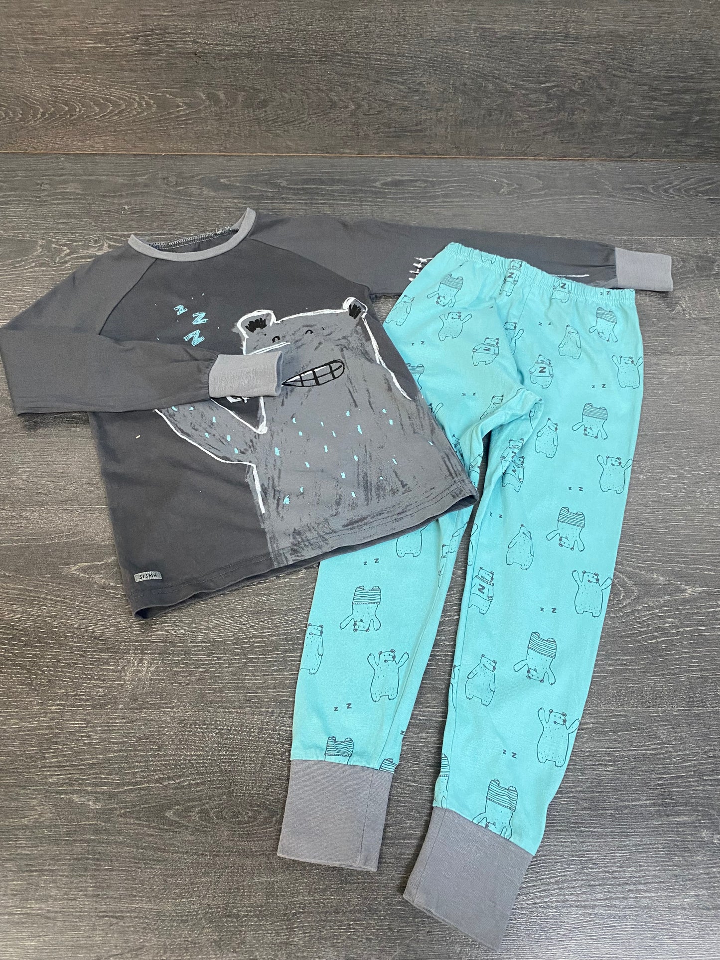 Friperie - pyjama - 6 ans - souris mini - tres bel etat