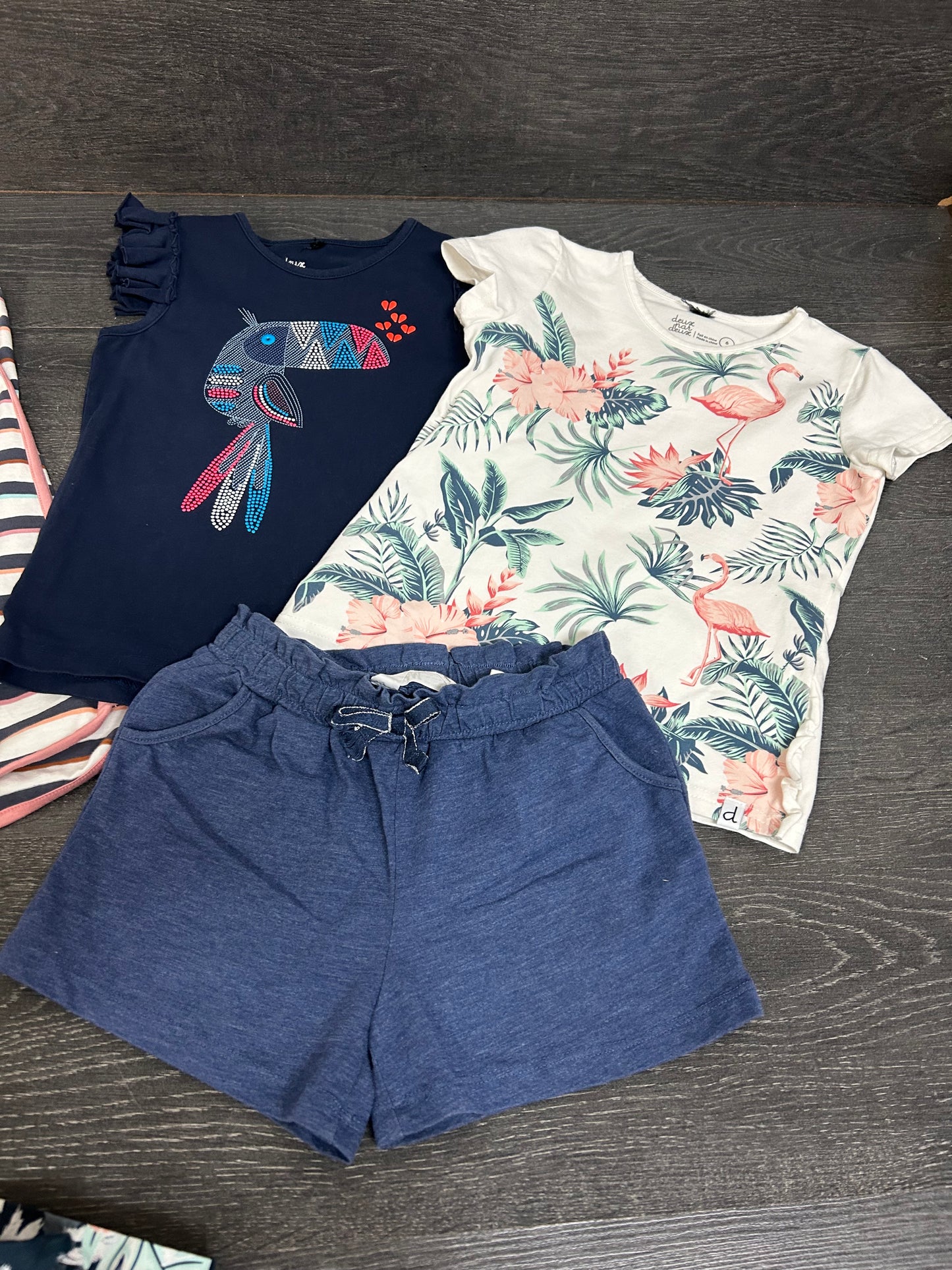 Reservé - I.s. Neuf, comme neuf et usagé - 6 ans - nano, 2x2 et h&m