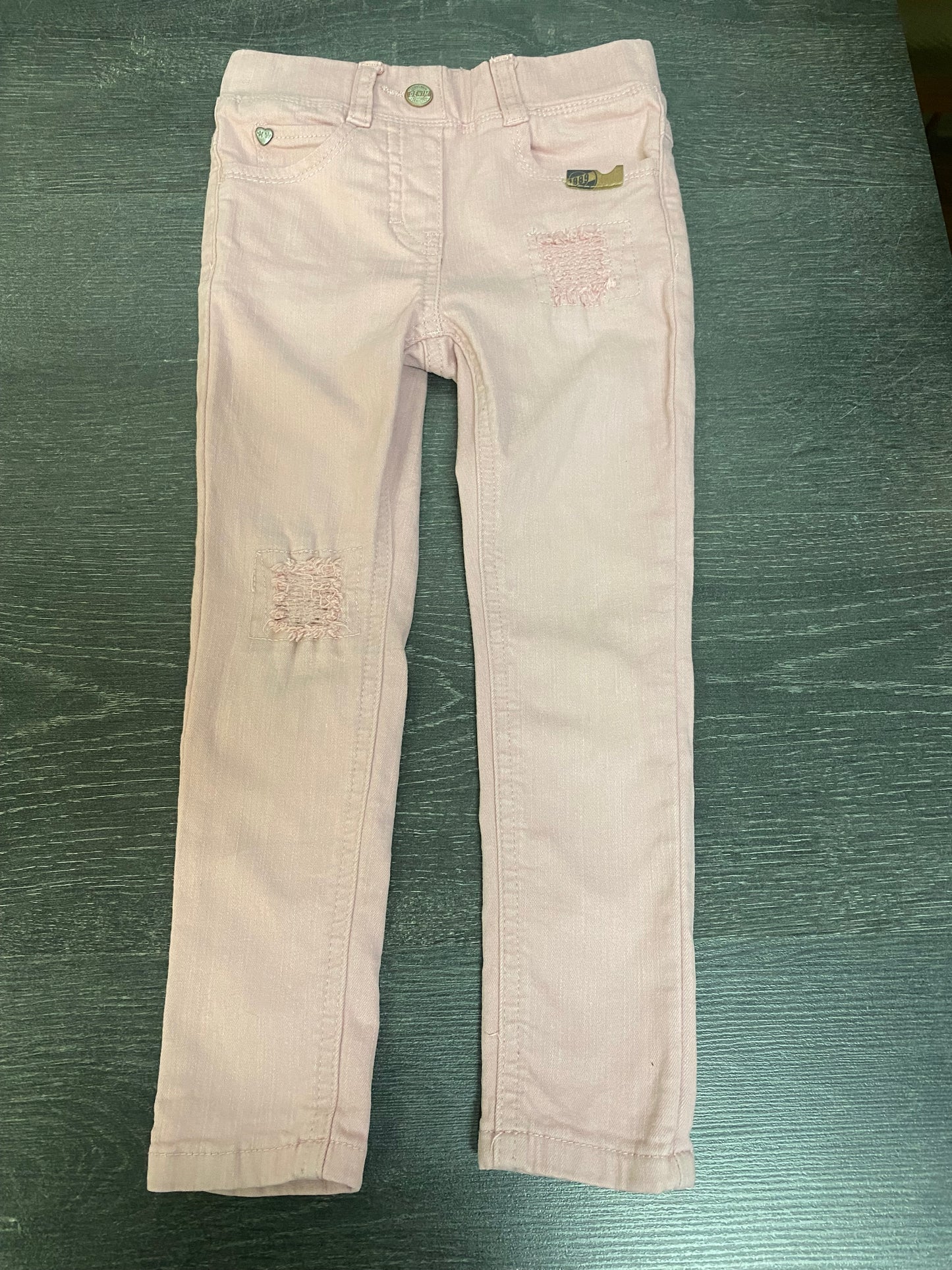 Friperie - bien lire ma description - 2 items imparfaits sur cette annonce - 4 ans - souris mini