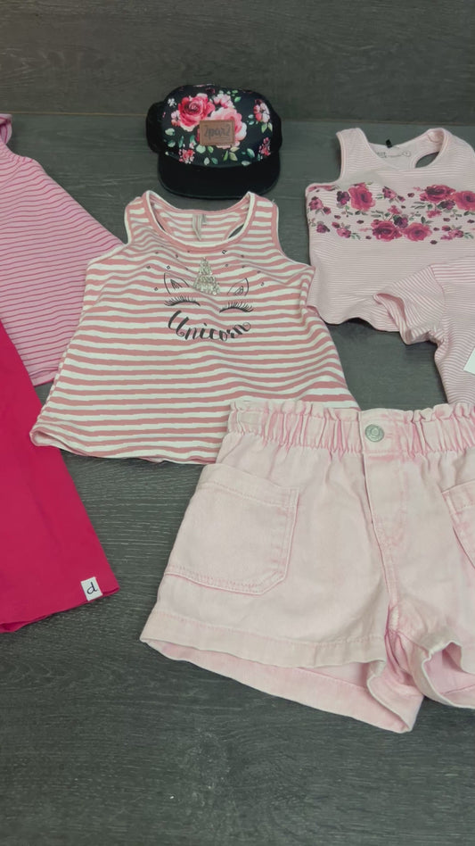 Lot été - 5 ans - 2x2  - et 1 short h&m - neuf, comme neuf et usagé très bel état