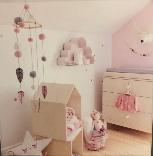 Mobile de feutre - souris mini - plumes rose -